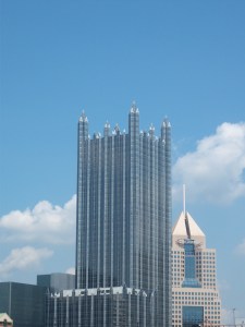 100_1651 Cool building that looks like it belongs in a Batman movie